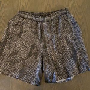Lululemon running short